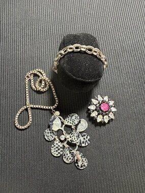Silver-Tone Floral Statement Necklace with Pink Crystal Brooch